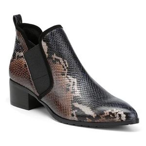 Donald J. Pliner Darla python print ankle boots 8